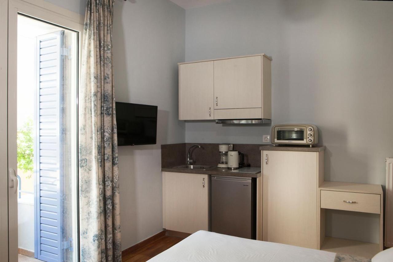 Lovely 1st Fl. Apt, With Balcony In Pagrati Athens